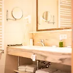 Alpenhof Szálloda 4*
