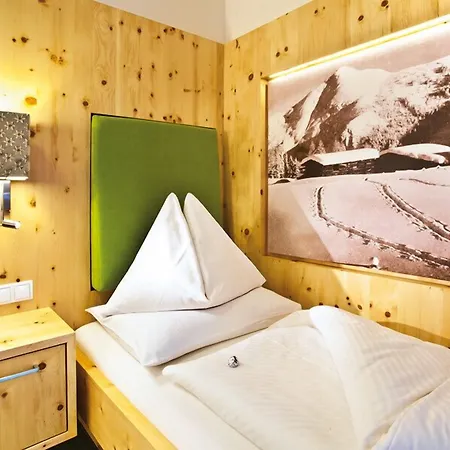 Alpenhof 4* فيلزموس