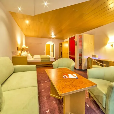Alpenhof فيلزموس