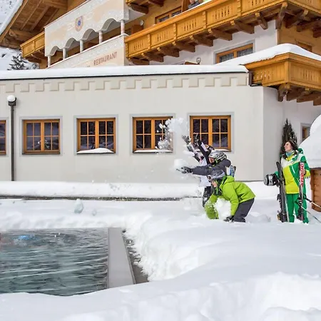 Alpenhof 4* فيلزموس