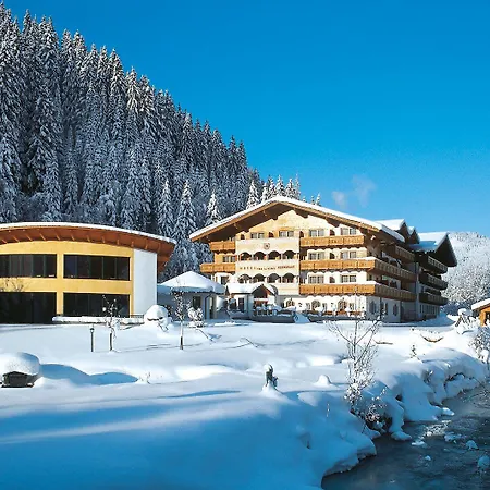 Alpenhof Hotel 4*