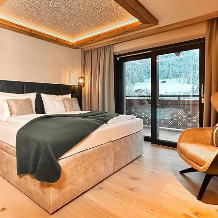 Alpenhof فندق