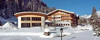 Alpenhof 4* فيلزموس