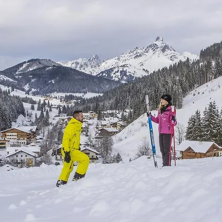 فندق Alpenhof 4*