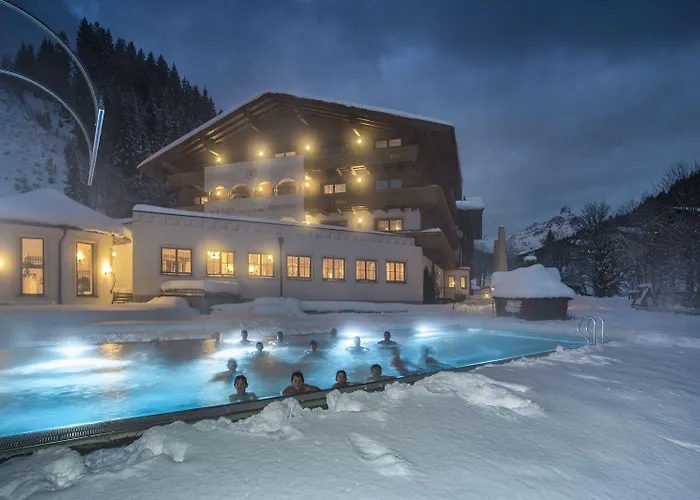 ホテル Alpenhof フィルツモース